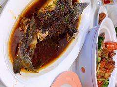 -万龙洲海鲜(大兴绿地缤纷城店)