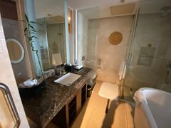 -青岛海尔洲际酒店