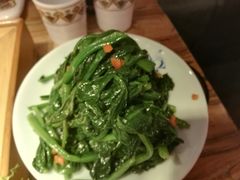 -亮亮面馆(经六路店)