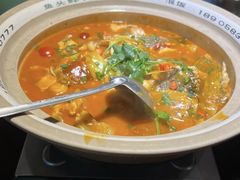 -魏铭鱼头捞饭(晋阳路店)