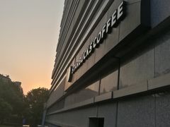 -星巴克臻选(南京金茂览秀城店)