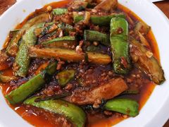 -侬佳蒸菜馆(听潮店)