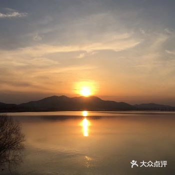 蚌埠淮河闸口枢纽水利风景区地理位置优越,自然景色十分