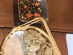 -包整·丝娃娃(一览甲秀楼风景店)