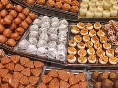 -Laderach 莱德拉(上海环贸iapm店)