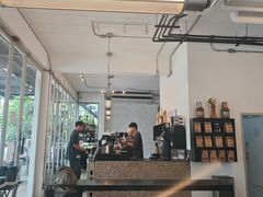 -Roast8ry Coffee Lab