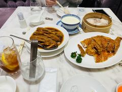 -香港百合居(LCM置汇旭辉广场店)