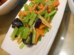 -清风园肘子馆(万家大激店)