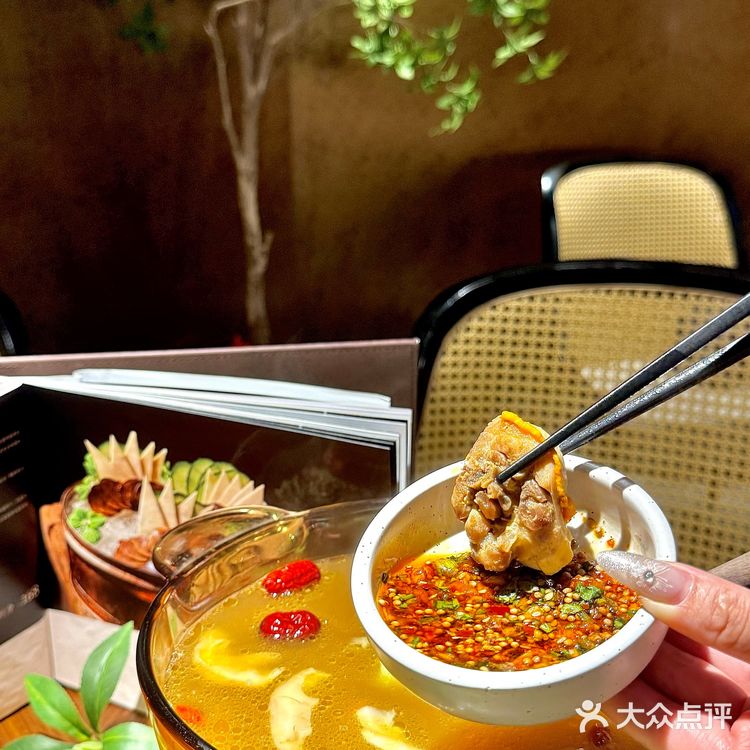 不用去云南，在上海尝尽山野菌子的云南料理！