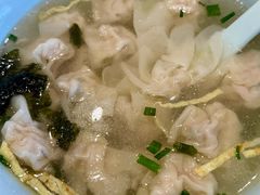 鲜肉小馄饨-小姜锅贴(凤凰街店)