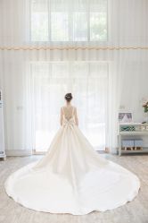 -派丽莫Pellimo原创设计婚纱品牌