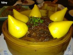 粉蒸肉和窝窝头-老浒记烤鸭-北京菜(琉璃厂店)