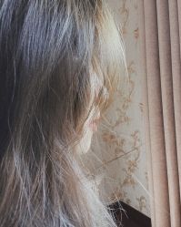 -苑苑发型设计
