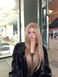 -镁连社·美联社