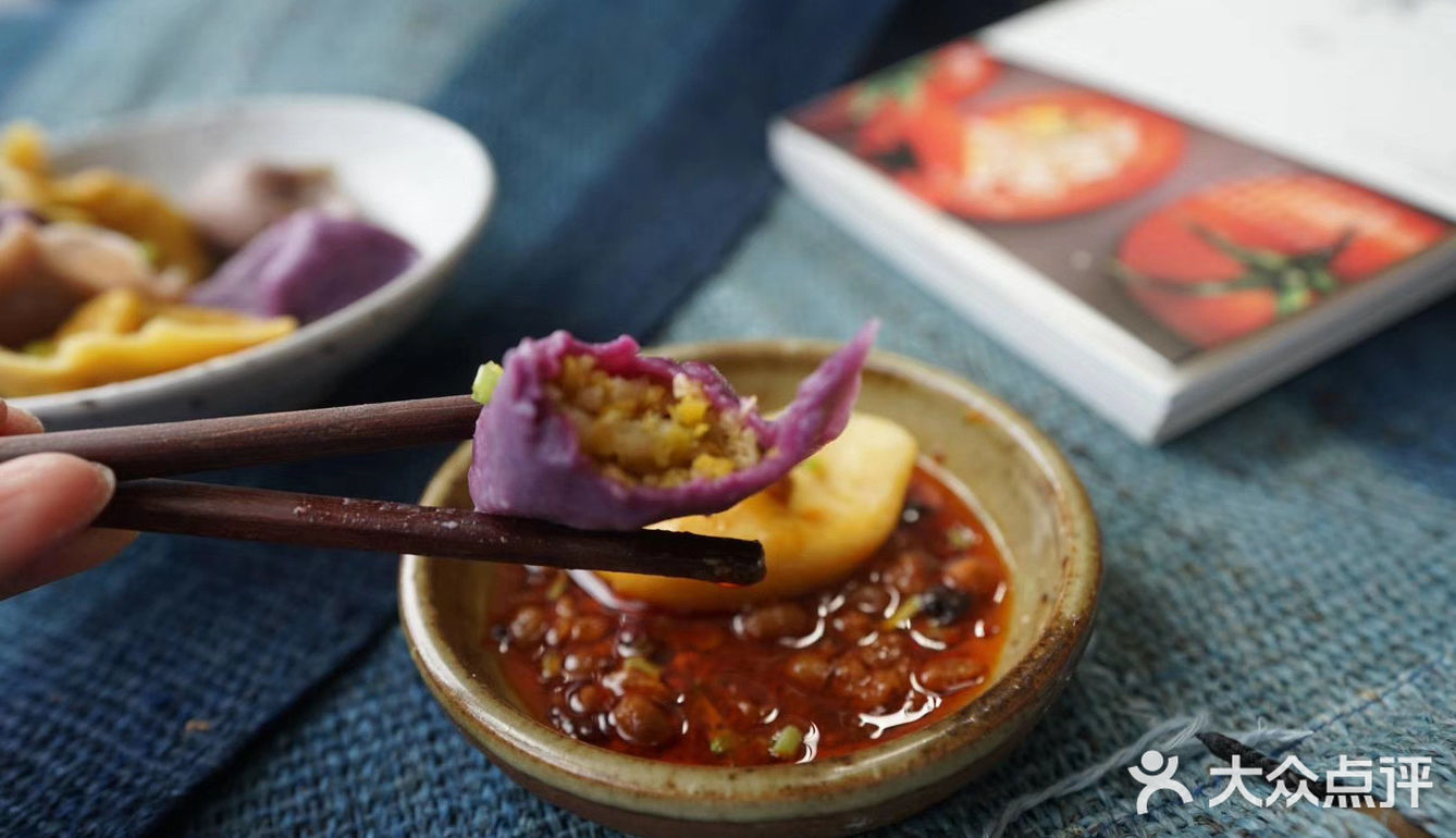 东北的乳酸白菜酸菜味道特别爽口，加点大豆蛋白