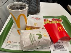 -麦当劳(上海虹桥站30B检票口楼上)