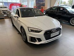 -上海冠松华奥奥迪4S店(张江店)