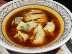 麻辣馄饨小面-南小馆(迪士尼小镇店)