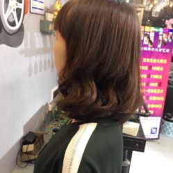 -首艺造型KM潮牌沙龙