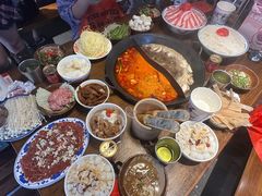 -萍姐火锅·公路夜市(武汉首店)