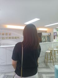 -米娜护肤造型