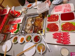 -海底捞火锅(旭辉MALL店)