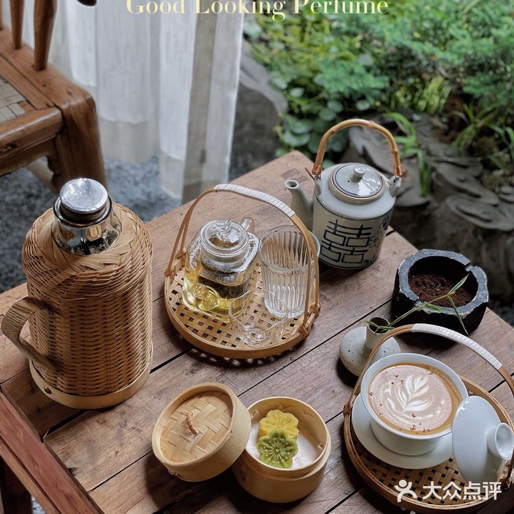 偷得浮生半日闲