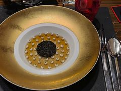 鱼子酱龙虾冻-L'ATELIER de Joel Robuchon(外滩18号店)
