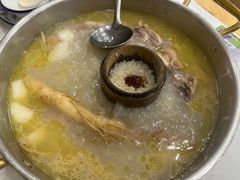 -朴小妹人参鸡汤火锅(长白山万达店)