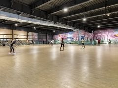 -极限PLAY运动娱乐新世界·团建派对潮玩休闲馆·室内蹦极高空游乐园
