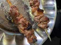 -烤肉小伙烤肉店