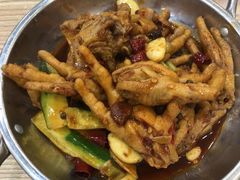 -江城燕子大排档(江汉路步行街店)