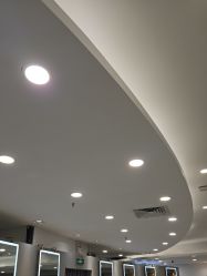 -八佰伴8008星级形象店