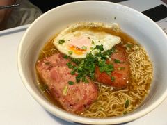 午餐肉煎蛋公仔面-新旺茶餐厅·早餐·夜宵(仙霞店)