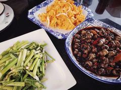 -七的湖·晚芳亭·阳澄湖农家菜·大闸蟹(莲花岛店)