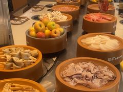 -龍歌自助小火锅(市南金茂湾店)