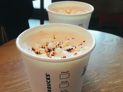 榛子味拿铁-星巴克(南宁民歌湖店)
