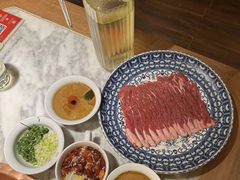 手切羊磨裆-北京老门框爆肚四季涮肉(淮海东路外滩店)
