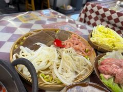-赵美丽·重庆社区火锅·直营店(火车东站·中豪国际店)