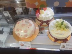 -花花卷卷·鲜食蛋糕(静安久光百货店)