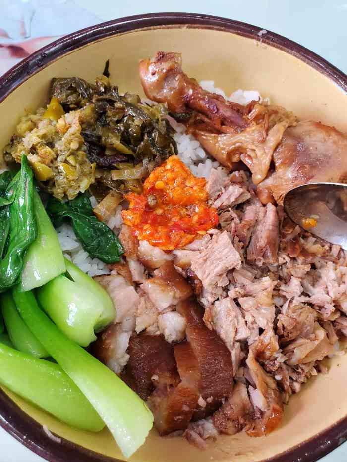 流浪地图·剁椒卤汁拌饭(总店)-"一直很喜欢吃猪脚饭,流浪地图来吃过