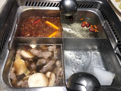 四拼锅底-海底捞火锅(万丰桥店)