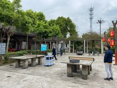 -周老三跷脚牛肉·全牛火锅(非遗传承店)