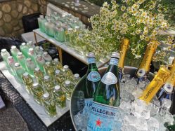 -新蝶变皮肤管理中心