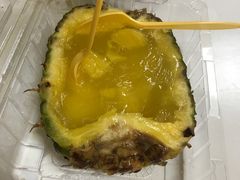 -志龙皇冠吃货椰子铺