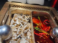 双拼锅底-川西坝子火锅(清江东路3.0直营店)