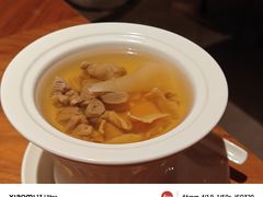 深海响螺头老鸡炖花胶汤-华尔道夫酒店·紫金阁