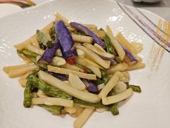 -清真·玛丽亚新疆菜主题餐厅(浙江中路店)
