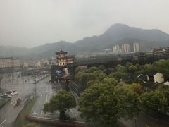-铂逸梦秦酒店(横店梦幻谷店)