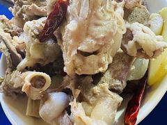 手抓羊肉-有奴思烤肉·清真(正宁路店)